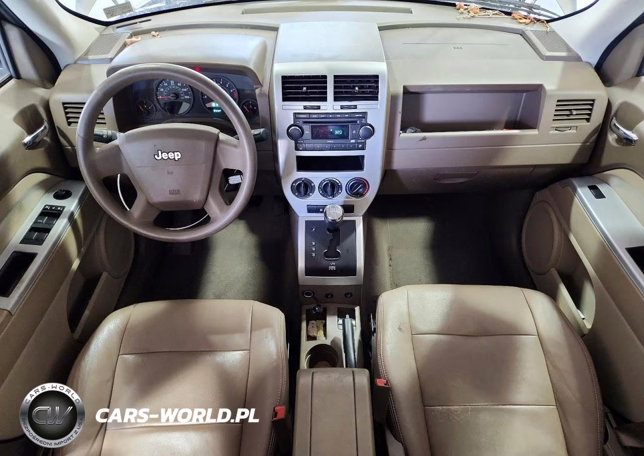 2008 Jeep Patriot Sport VIN:1J8FF28W28D744113 - 8