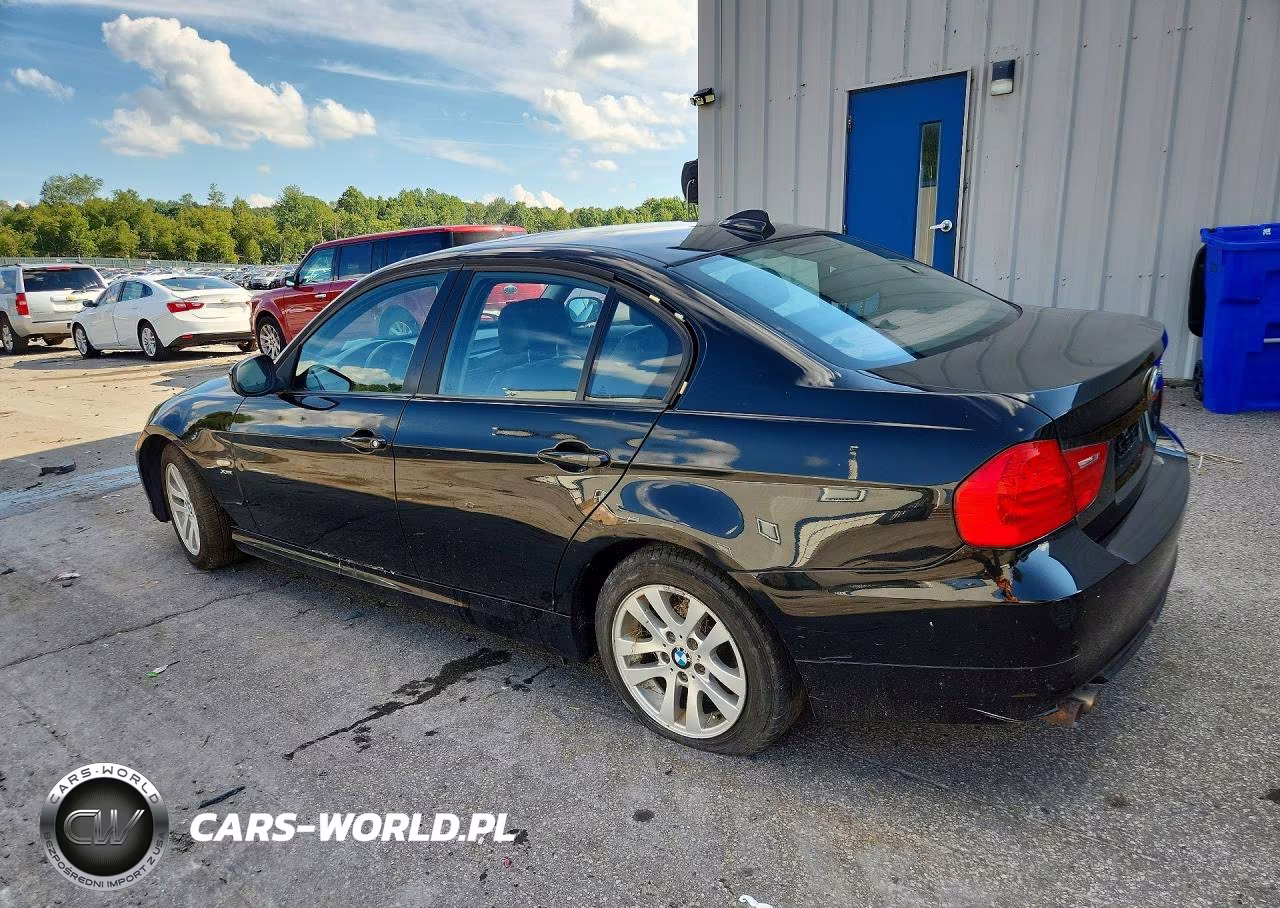 2010 BMW 328 Xi VIN:WBAPK7C53AA459945 - 2