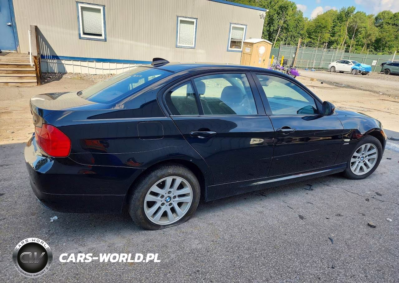 2010 BMW 328 Xi VIN:WBAPK7C53AA459945 - 3