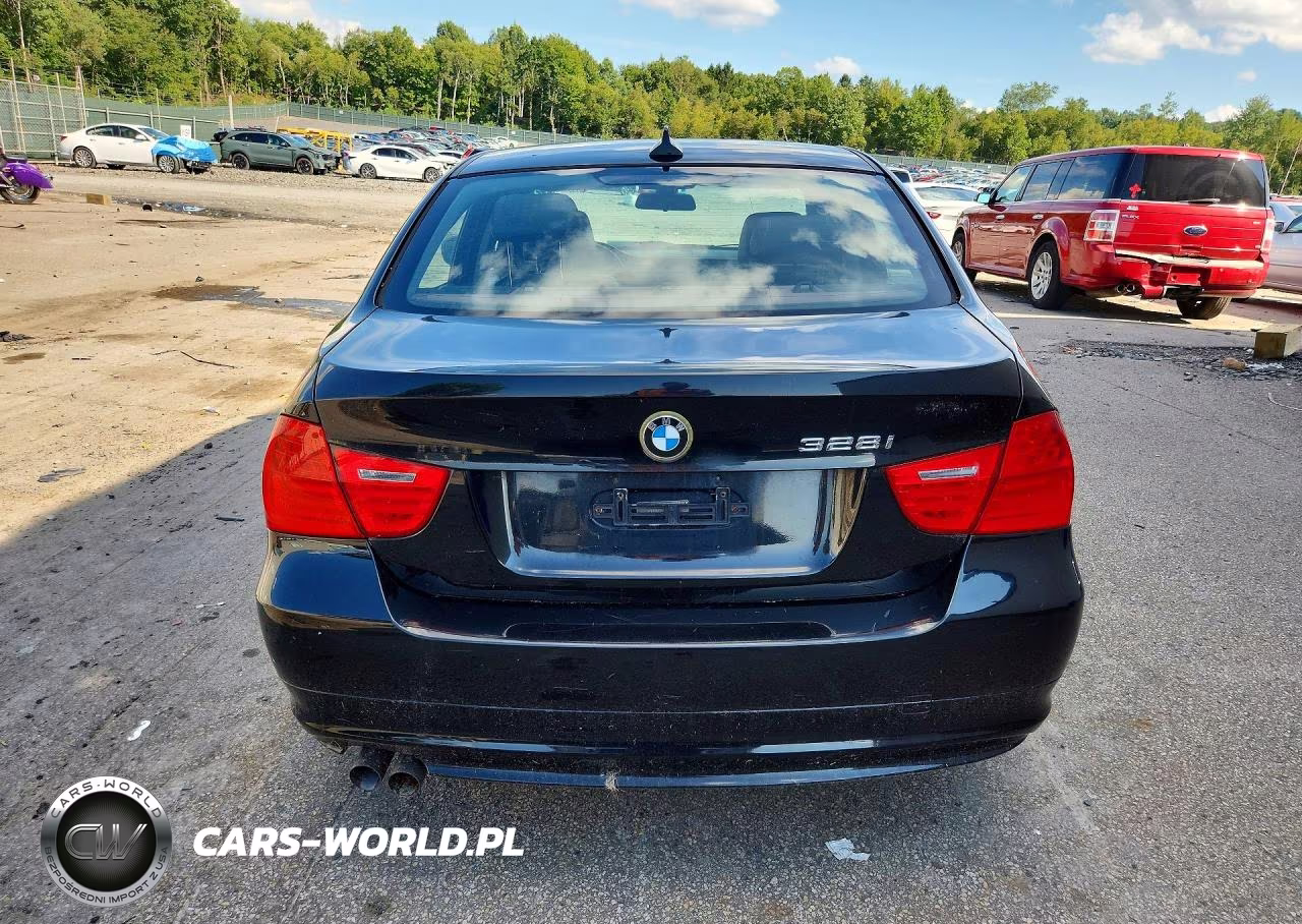 2010 BMW 328 Xi VIN:WBAPK7C53AA459945 - 6