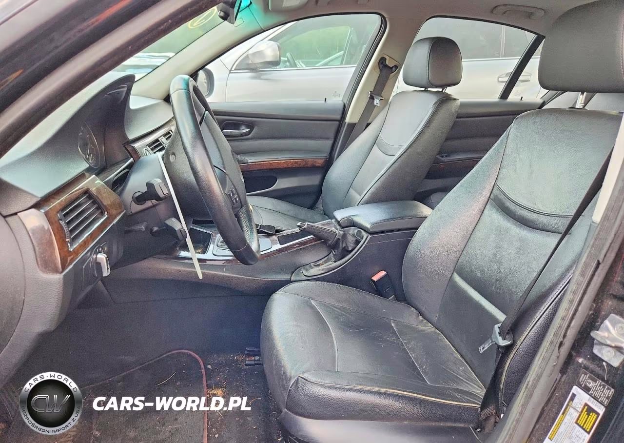 2010 BMW 328 Xi VIN:WBAPK7C53AA459945 - 7