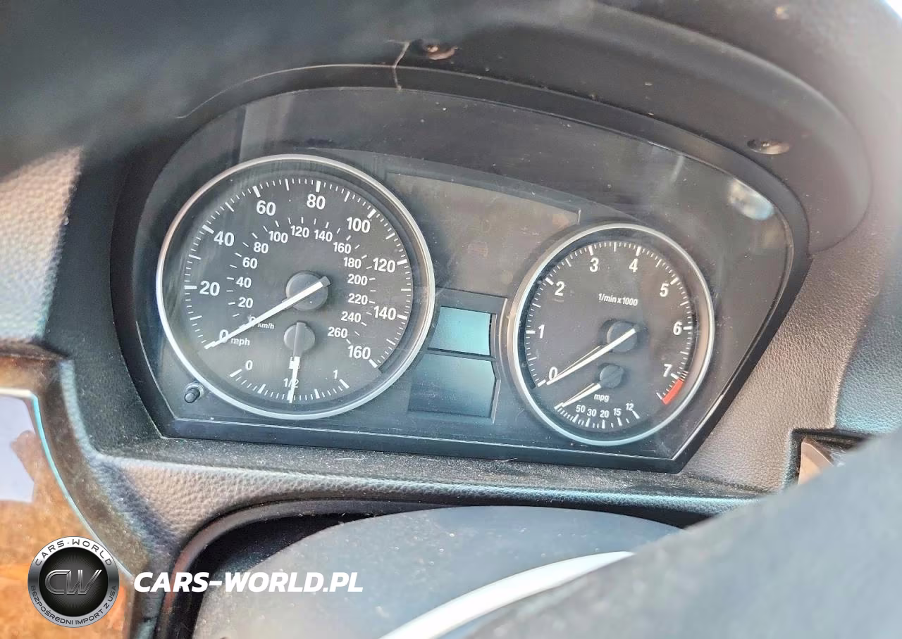 2010 BMW 328 Xi VIN:WBAPK7C53AA459945 - 9