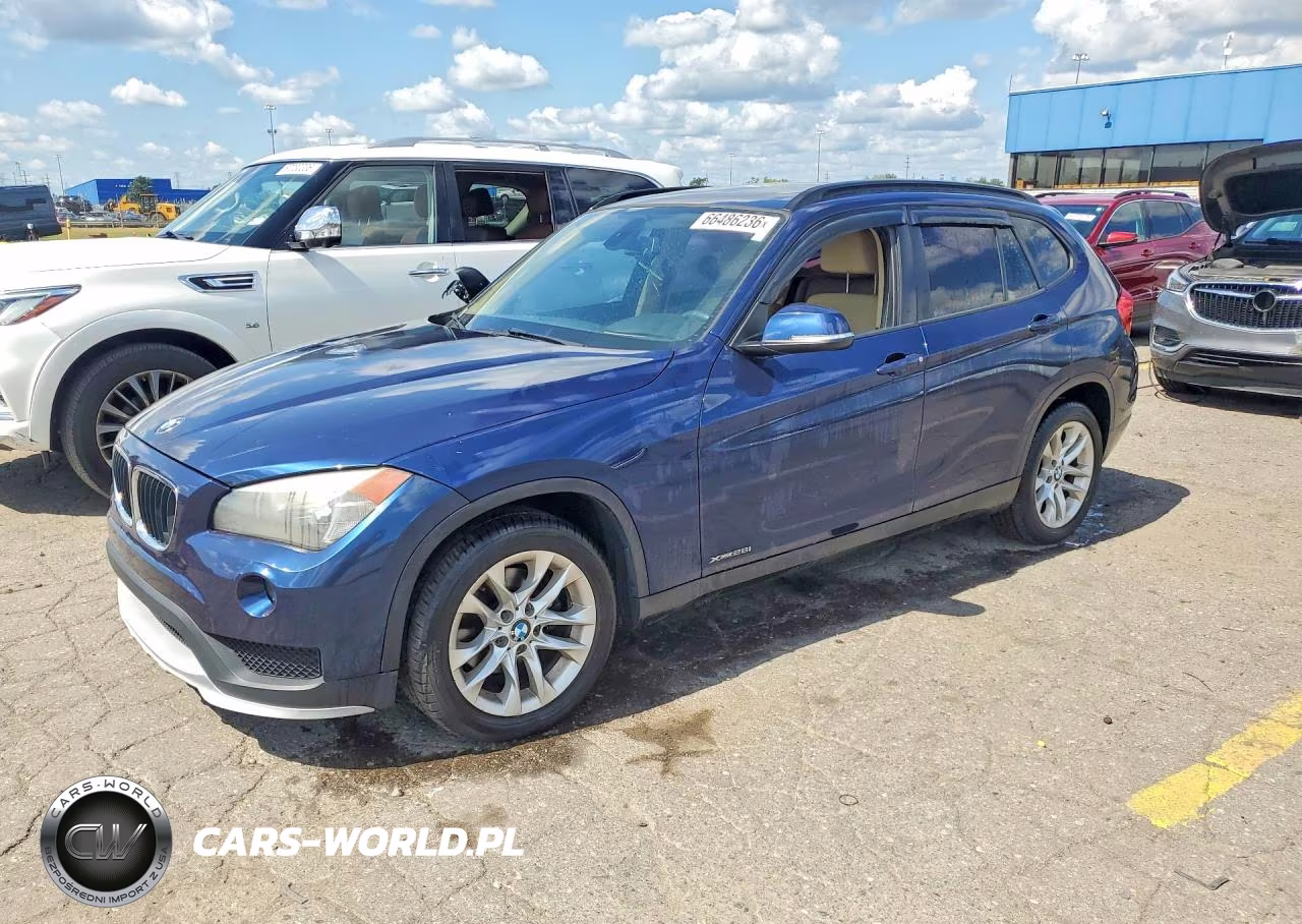 2015 BMW X1 xDrive28I VIN:WBAVL1C53FVY35805 - 1
