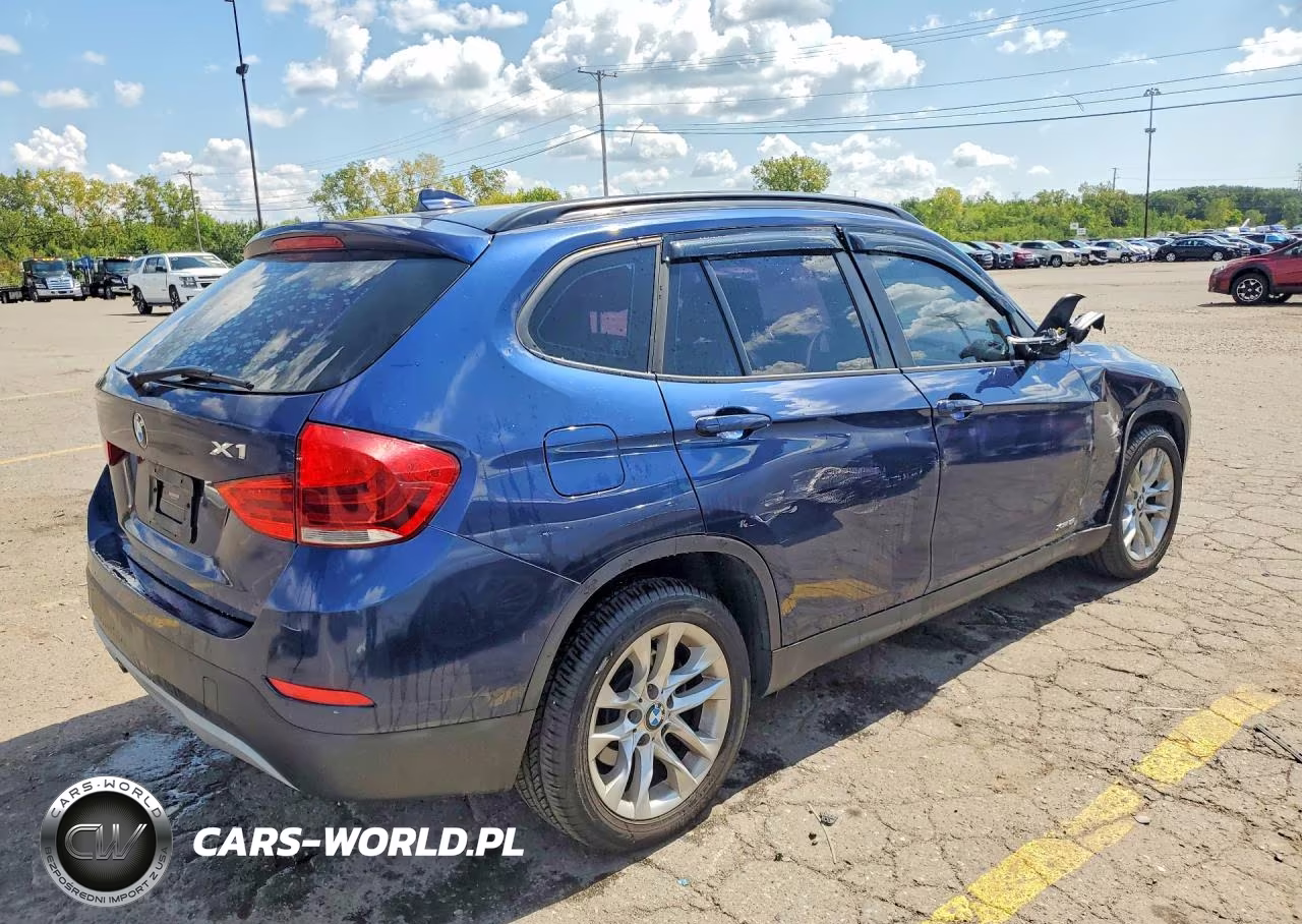 2015 BMW X1 xDrive28I VIN:WBAVL1C53FVY35805 - 3