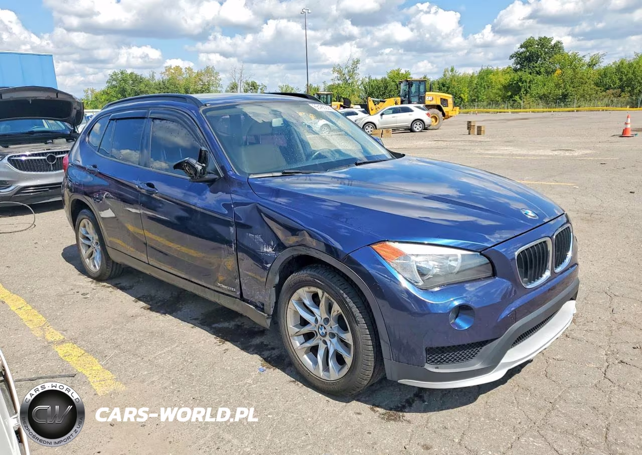 2015 BMW X1 xDrive28I VIN:WBAVL1C53FVY35805 - 4