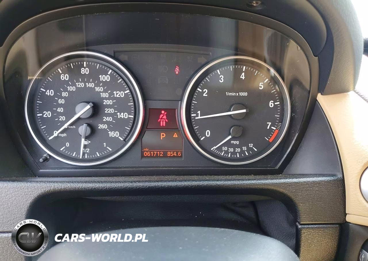 2015 BMW X1 xDrive28I VIN:WBAVL1C53FVY35805 - 9