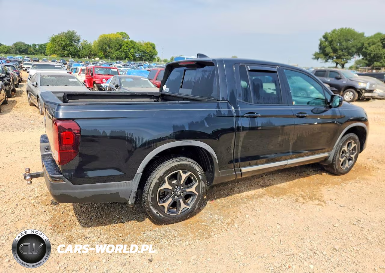 2017 Honda Ridgeline Black Edition VIN:5FPYK3F84HB002236 - 3