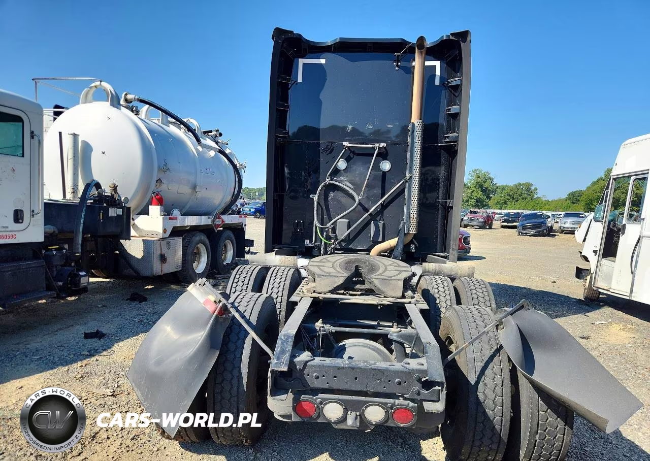 2022 Kenworth Constructi - Semi Truck VIN:1XKYDP9X3NJ100731 - 6