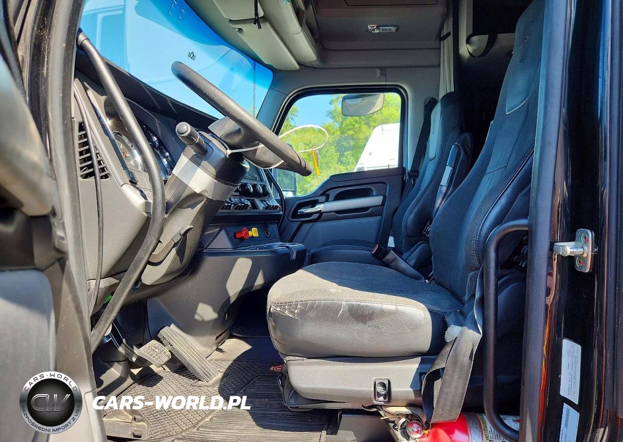 2022 Kenworth Constructi - Semi Truck VIN:1XKYDP9X3NJ100731 - 7