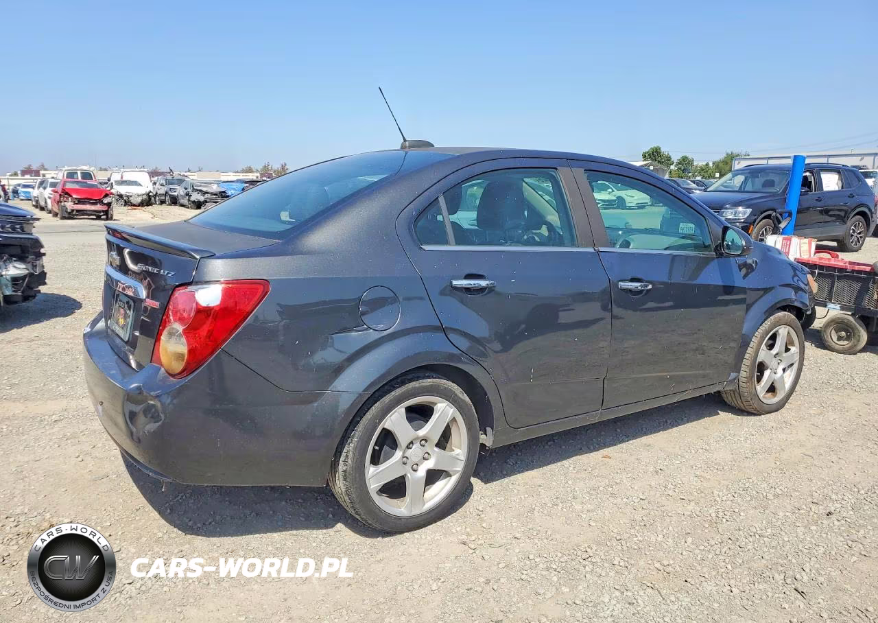 2016 Chevrolet Sonic Ltz VIN:1G1JE5SB6G4146190 - 3