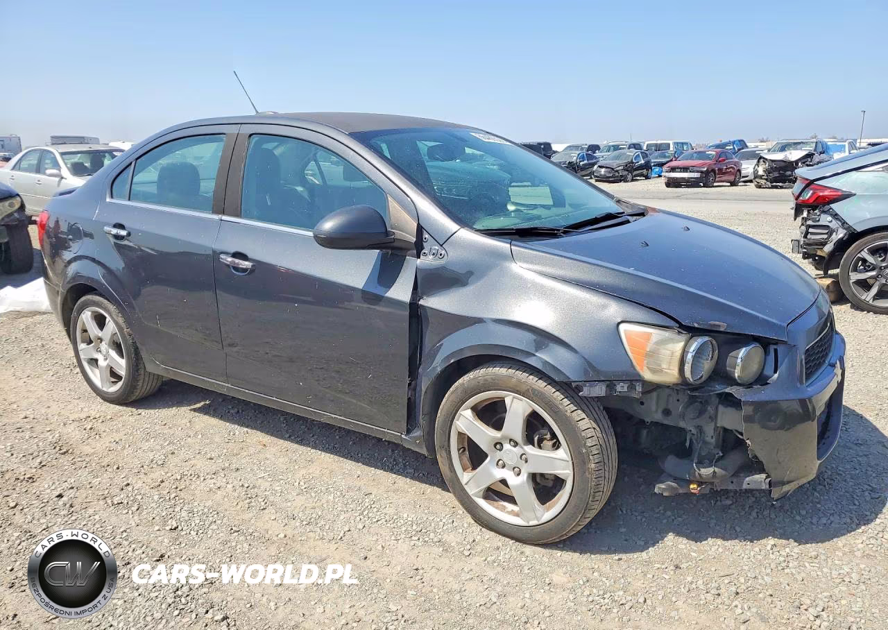 2016 Chevrolet Sonic Ltz VIN:1G1JE5SB6G4146190 - 4