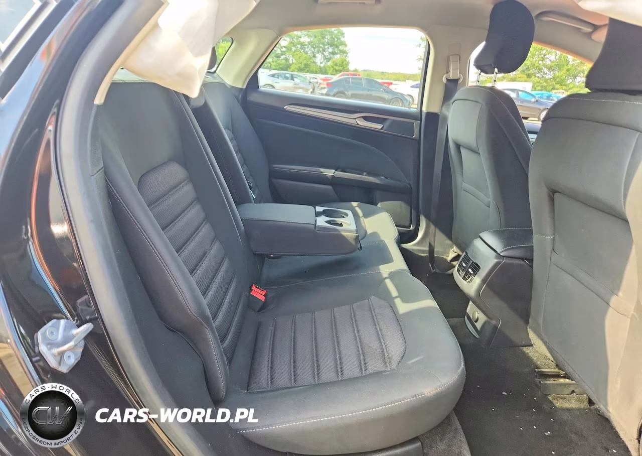 2018 Ford Fusion Se Hybrid VIN:3FA6P0LU7JR151915 - 10