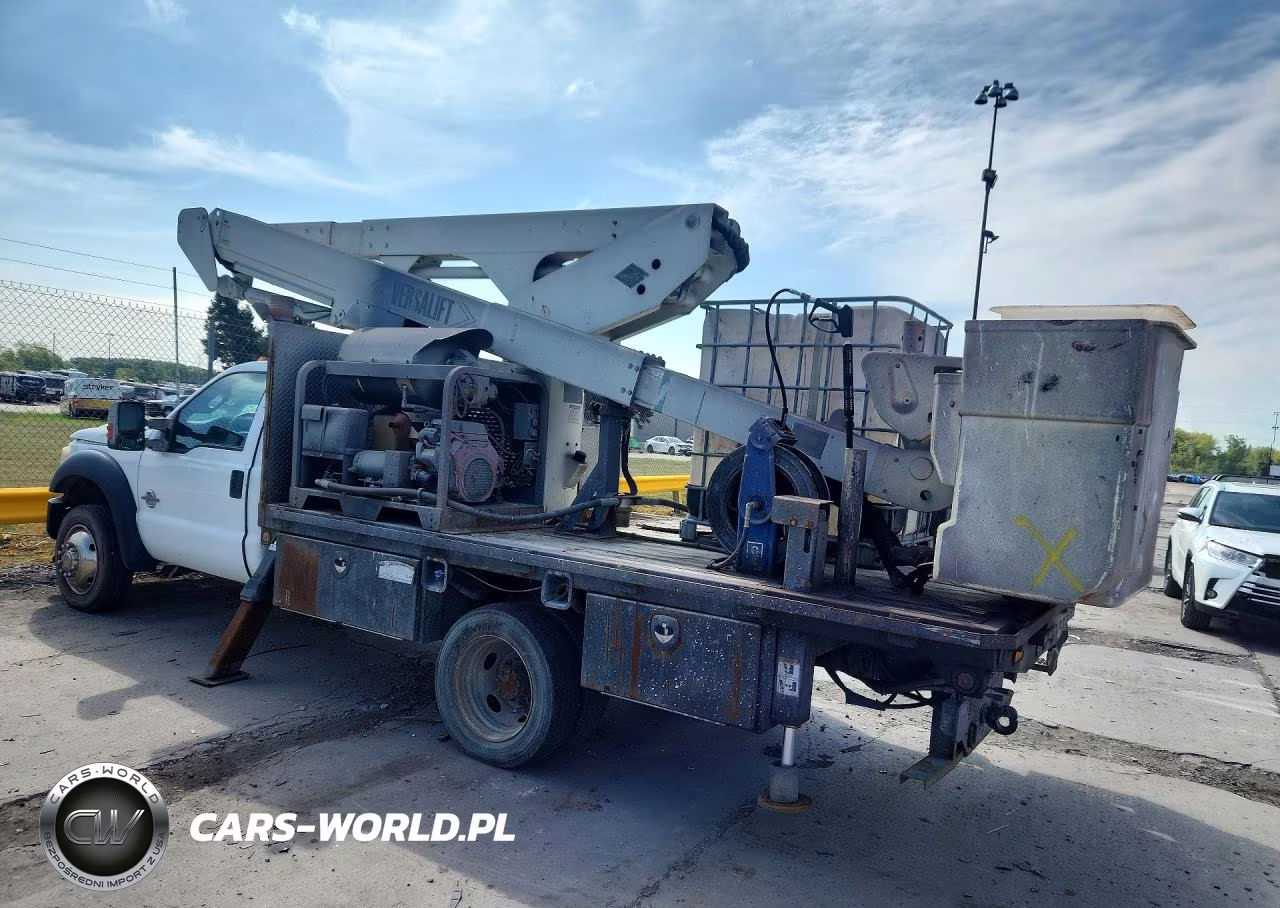 2015 Ford F550 Super Duty Bucket Truck VIN:1FDAF5HT5FEC83050 - 2