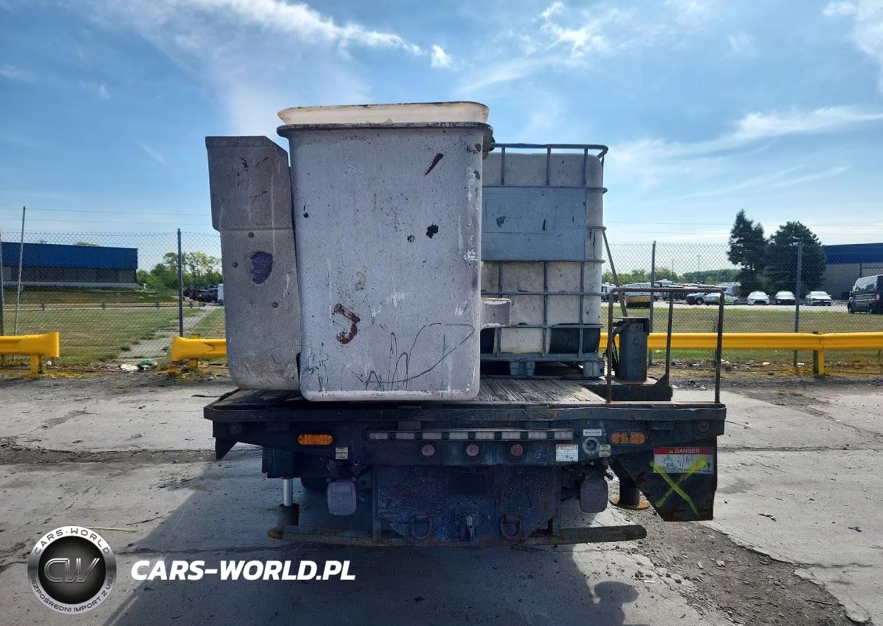 2015 Ford F550 Super Duty Bucket Truck VIN:1FDAF5HT5FEC83050 - 6
