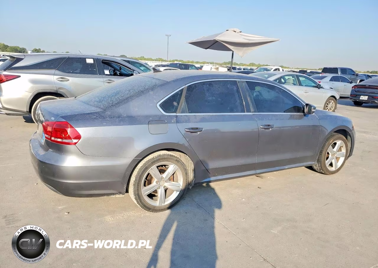 2013 Volkswagen Passat Se VIN:1VWBH7A34DC000135 - 3