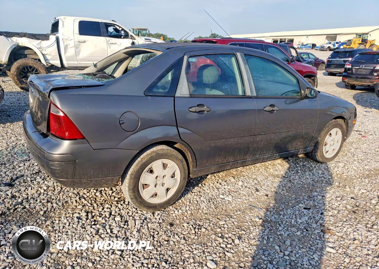 2007 Ford Focus Zx4 VIN:1FAFP34N87W261628 - 3