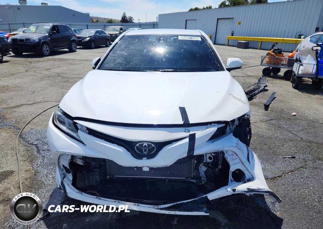 2020 Toyota Camry Le VIN:4T1C11AK9LU362112 - 5