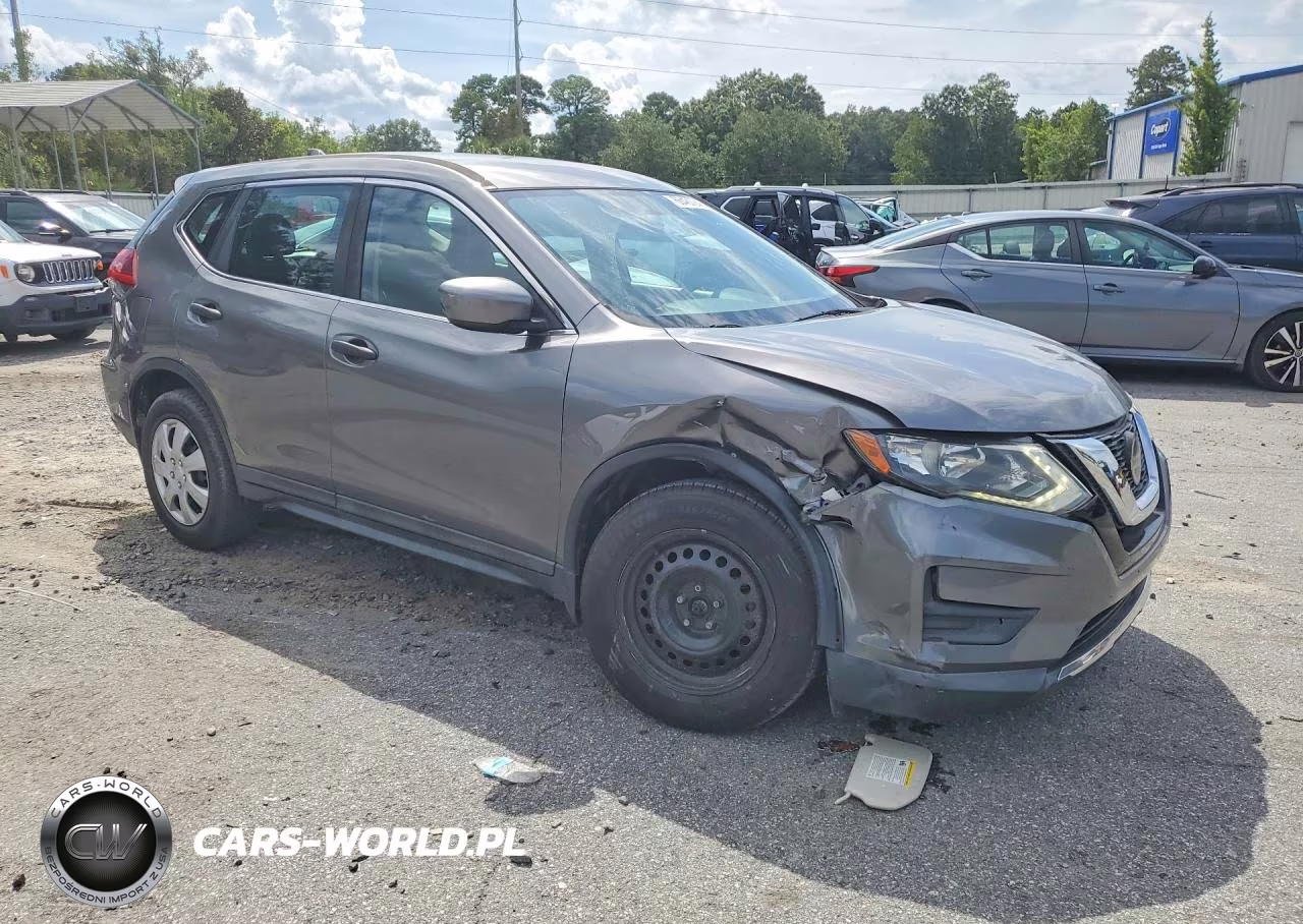 2018 Nissan Rogue S VIN:5N1AT2MT6JC753295 - 4