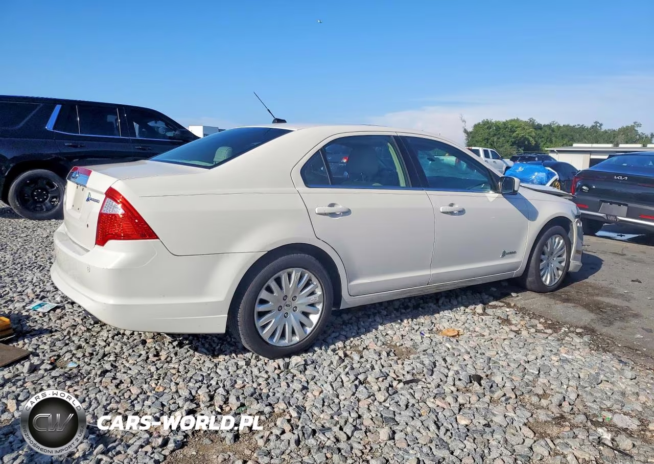 2012 Ford Fusion Hybrid VIN:3FADP0L39CR390366 - 3