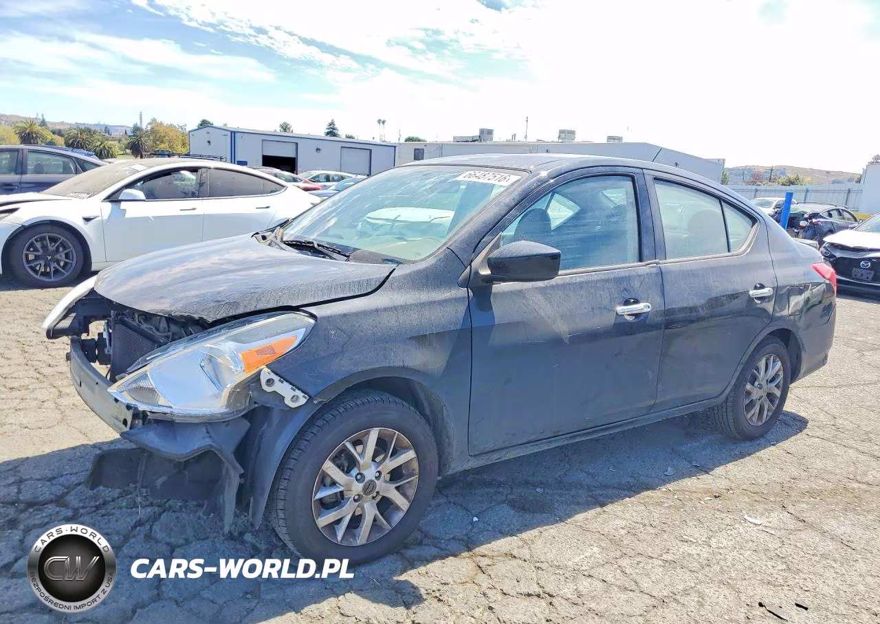 2018 Nissan Versa Sv – zdjęcie 1 z 13