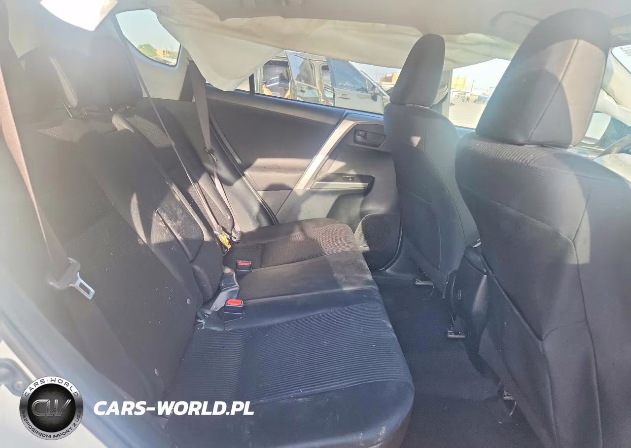 2018 Toyota Rav4 Le VIN:JTMZFREV0JJ180669 - 11