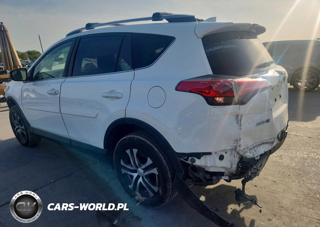 2018 Toyota Rav4 Le VIN:JTMZFREV0JJ180669 - 2