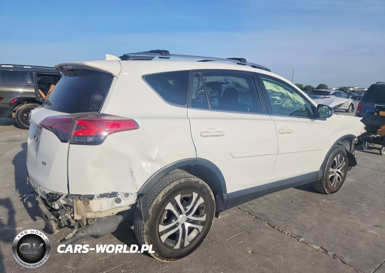 2018 Toyota Rav4 Le VIN:JTMZFREV0JJ180669 - 3
