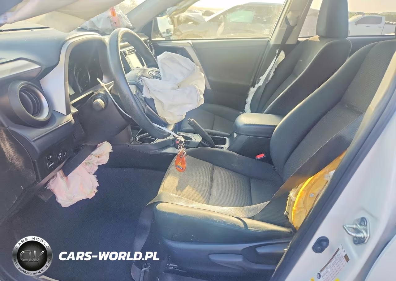 2018 Toyota Rav4 Le VIN:JTMZFREV0JJ180669 - 7