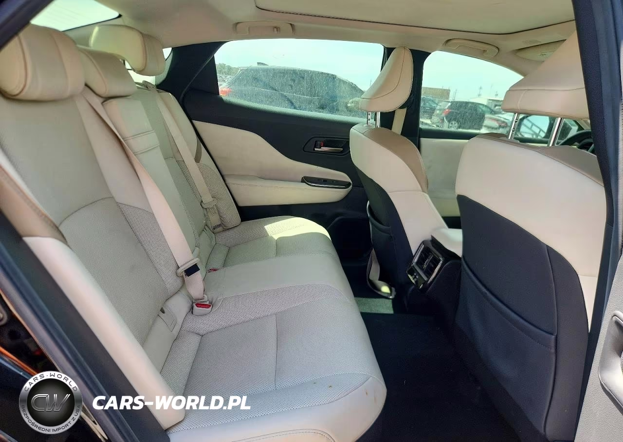 2024 Toyota Crown Limited VIN:JTDAAAAF4R3024470 - 10