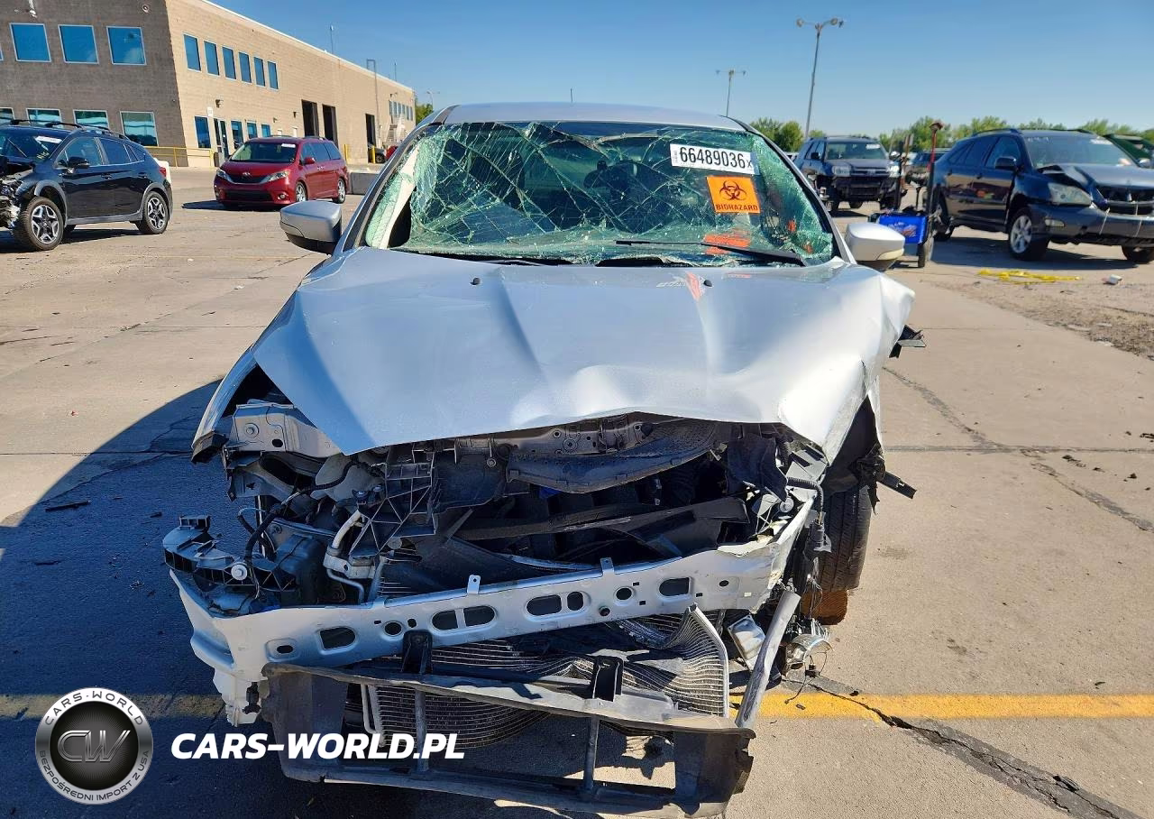 2016 Ford Focus Se VIN:1FADP3F28GL280479 - 5