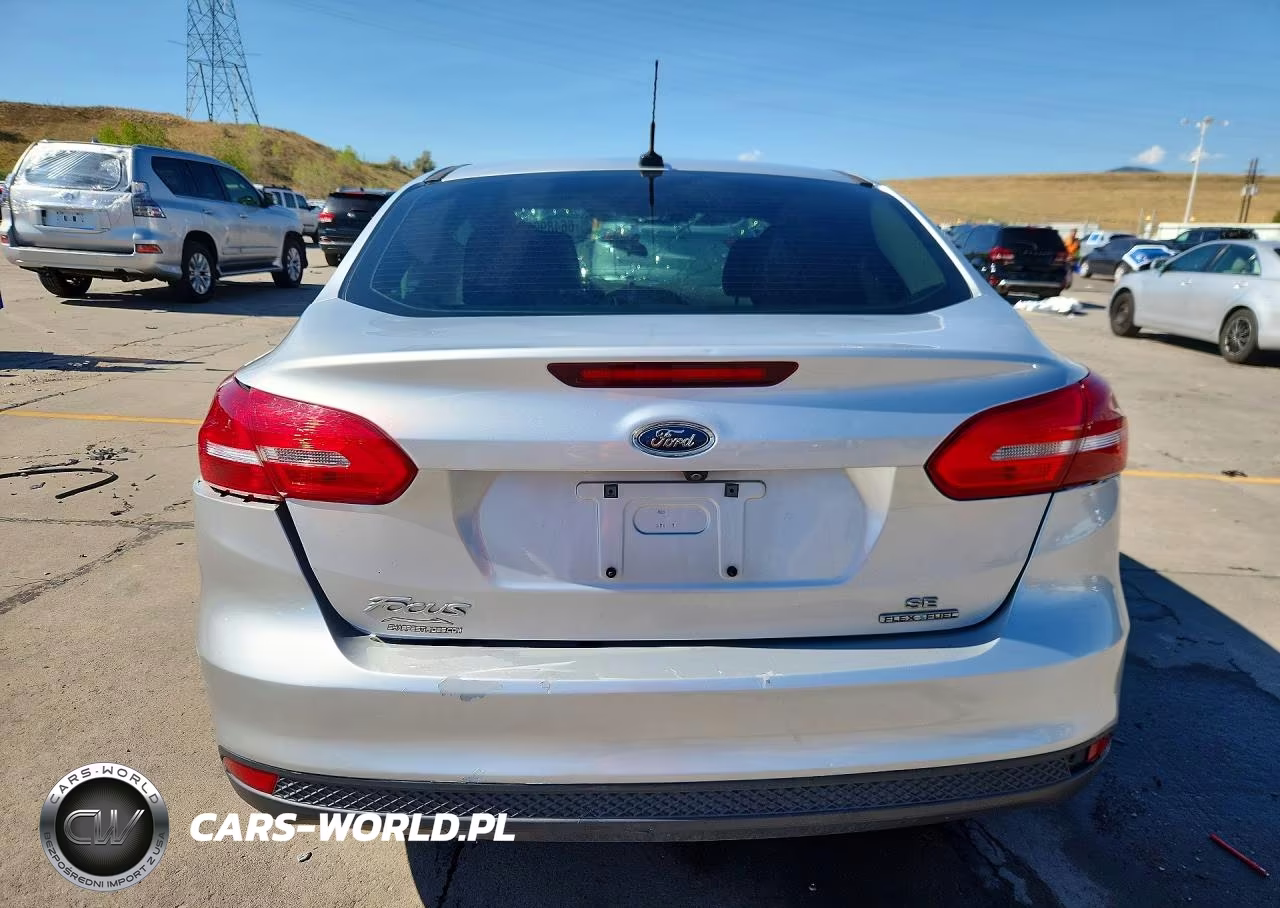 2016 Ford Focus Se VIN:1FADP3F28GL280479 - 6