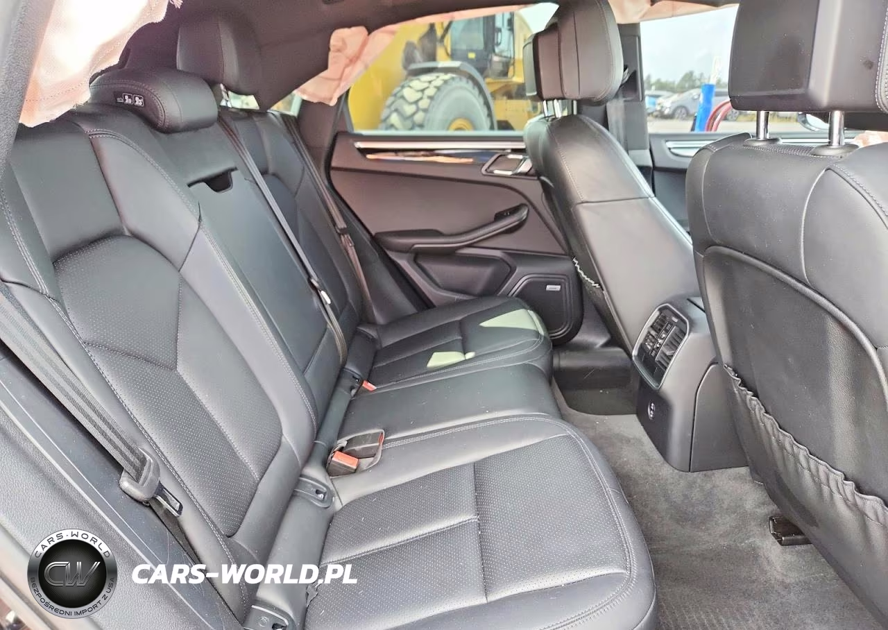 2021 Porsche Macan VIN:WP1AA2A59MLB06702 - 11