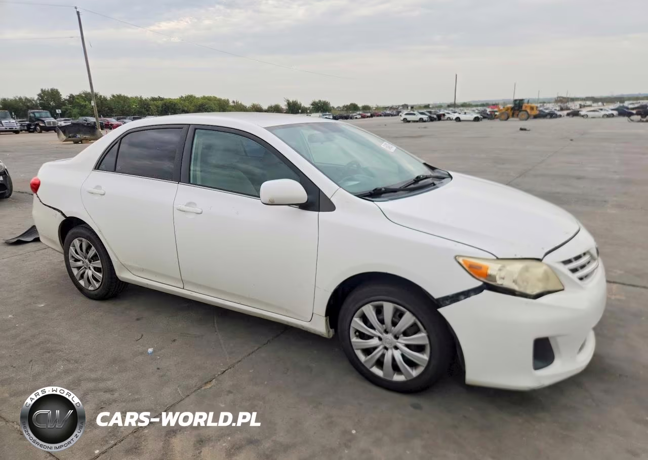 2013 Toyota Corolla Le VIN:2T1BU4EE5DC001570 - 4