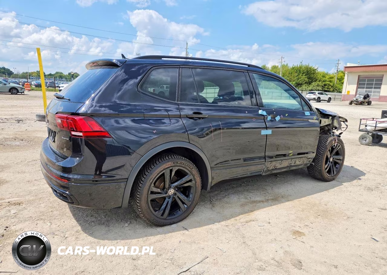 2023 Volkswagen Tiguan Se R-Line Black VIN:3VV8B7AX0PM037415 - 3
