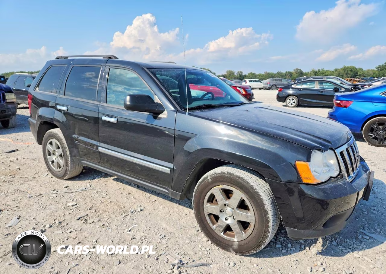 2010 Jeep Grand Cherokee Laredo VIN:1J4RR4GT0AC146185 - 4