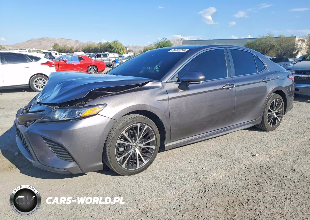 2020 Toyota Camry Se