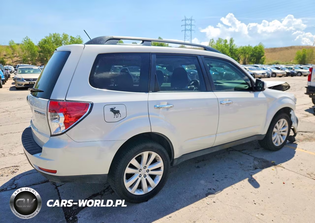 2012 Subaru Forester Limited VIN:JF2SHAEC1CH467008 - 3