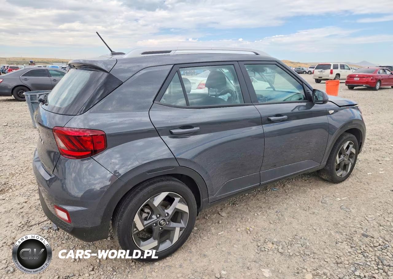 2023 Hyundai Venue Sel VIN:KMHRC8A36PU257118 - 3