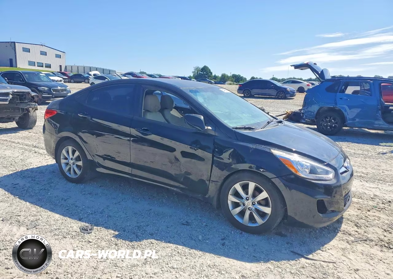 2014 Hyundai Accent Gls VIN:KMHCU4AE6EU612606 - 4