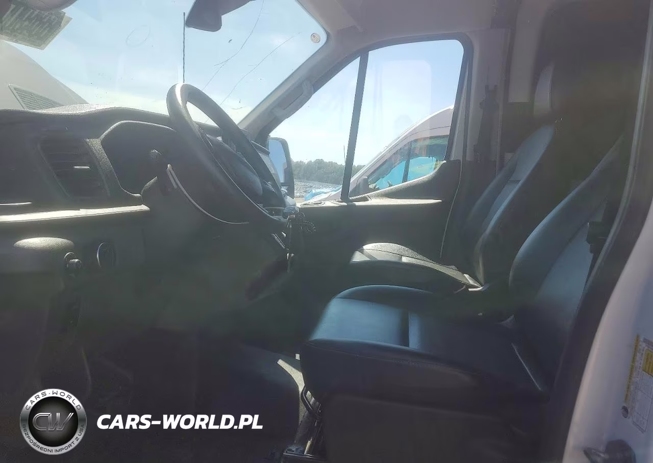 2024 Ford Transit 250 Delivery Van VIN:1FTBR1C86RKA59593 - 7