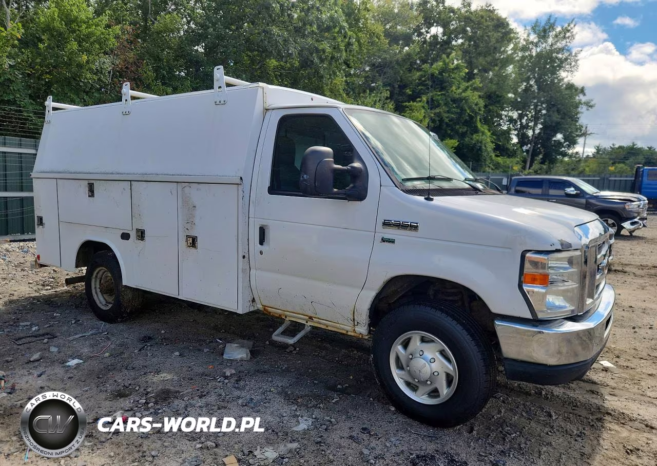 2012 Ford Econoline E350 Super Duty Cutaway Van VIN:1FDSE3FL7CDB32565 - 4