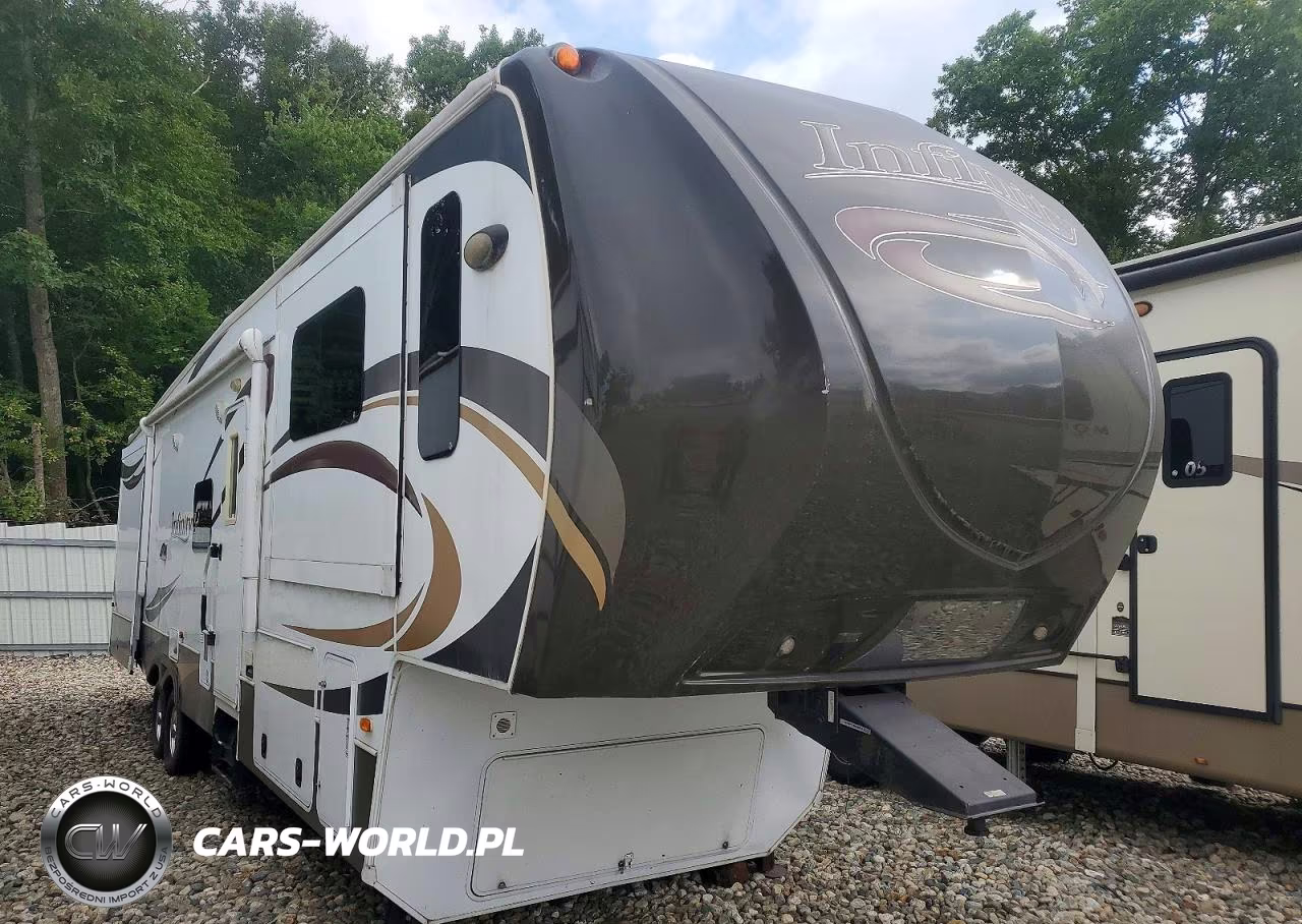 2013 Infiniti Trailers - Camper – zdjęcie 1 z 10