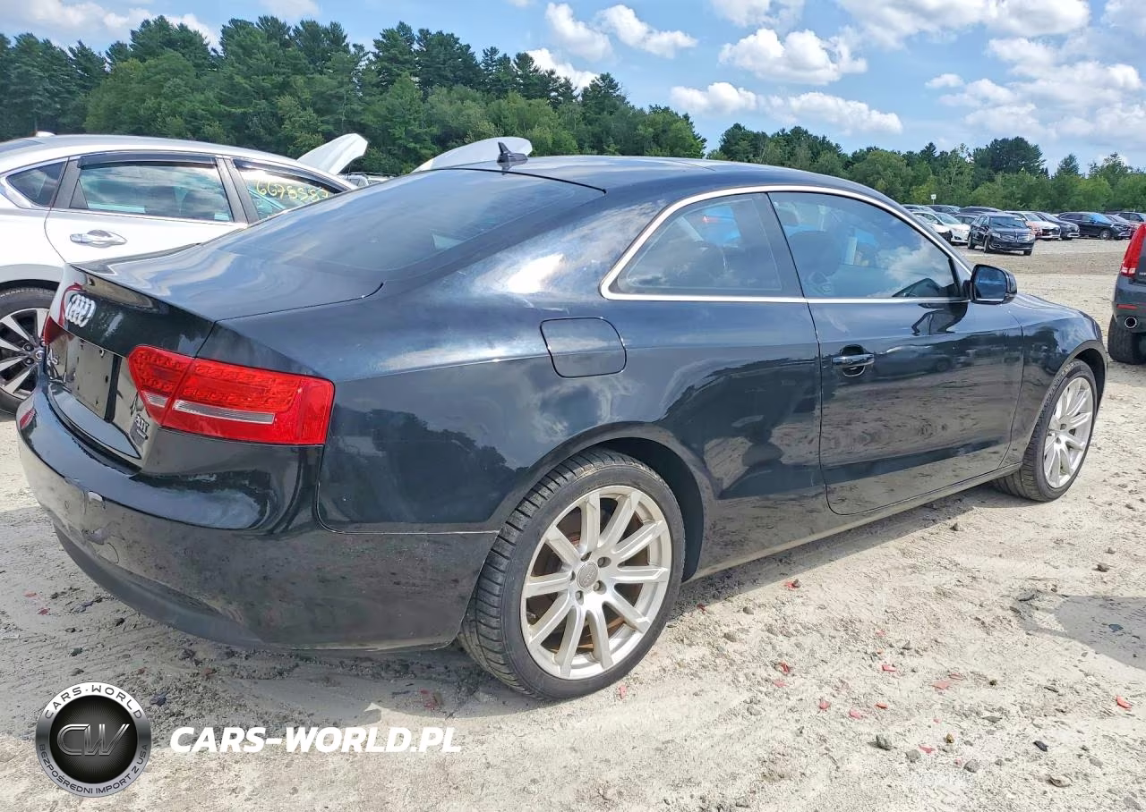 2011 Audi A5 Premium Plus VIN:WAULFAFR9BA032348 - 3