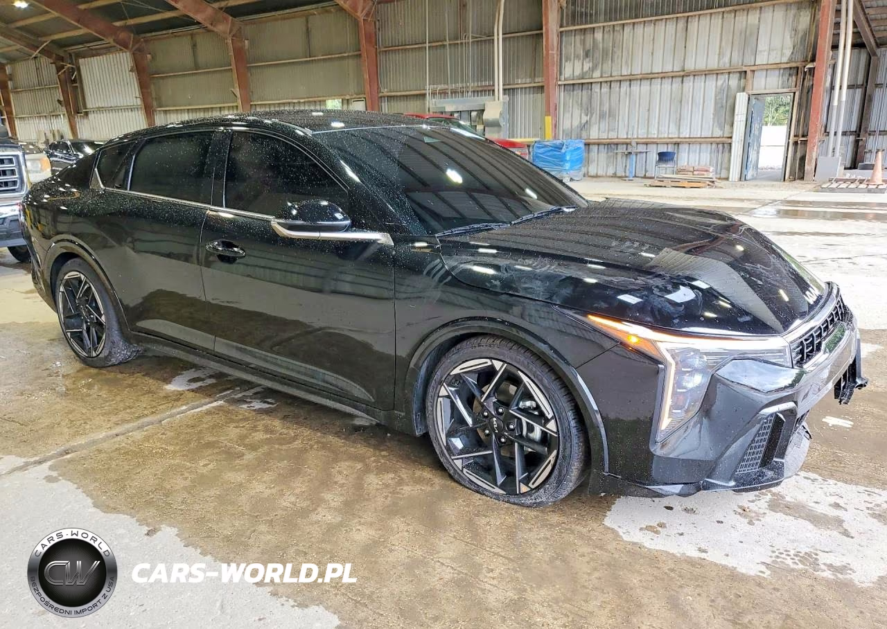 2026 Kia K4 Gt Line VIN:3KPFW4DE6TE346197 - 4