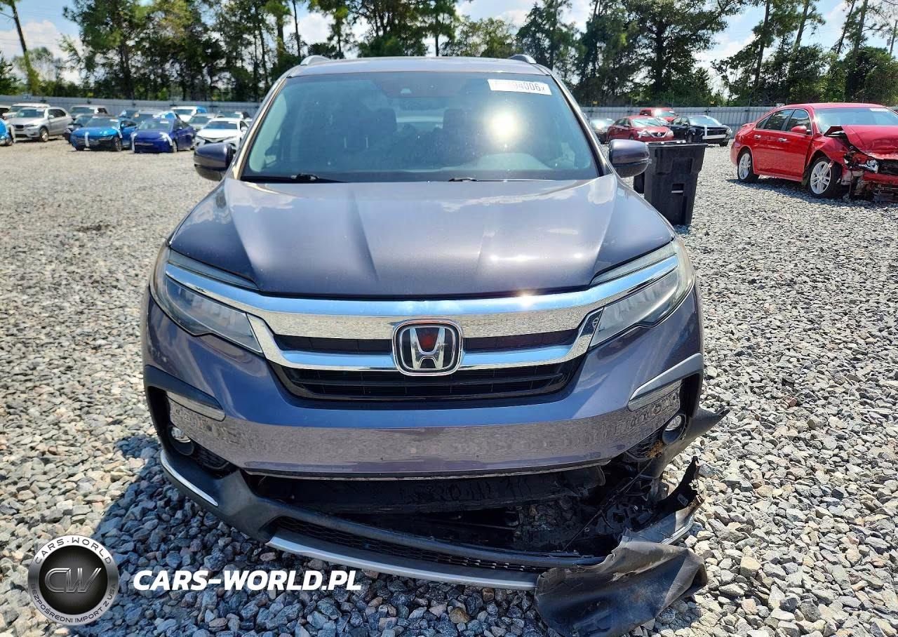 2019 Honda Pilot Touring VIN:5FNYF5H61KB034170 - 5