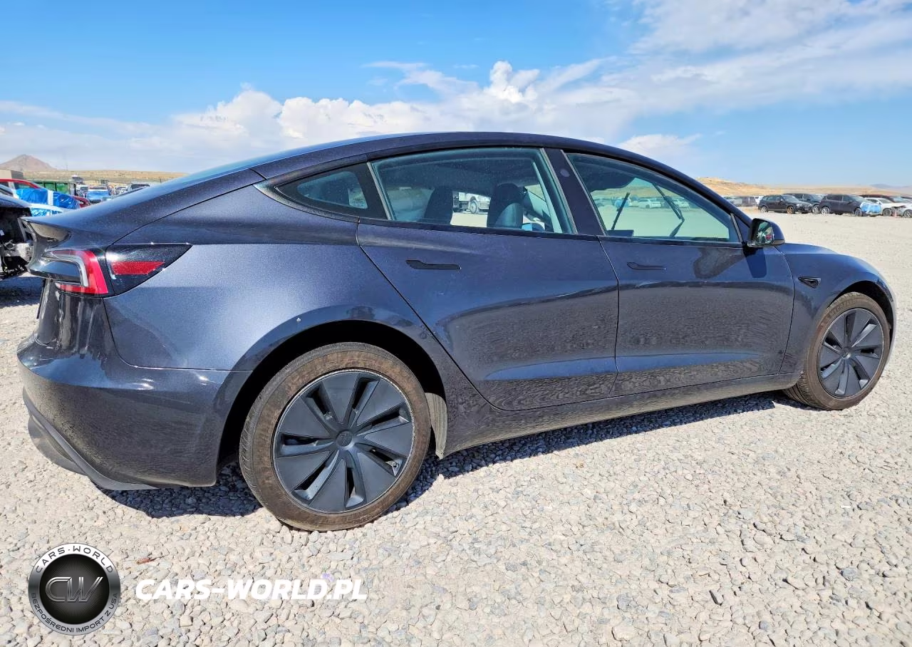2026 Tesla Model 3 VIN:5YJ3E1EA7TF184431 - 3