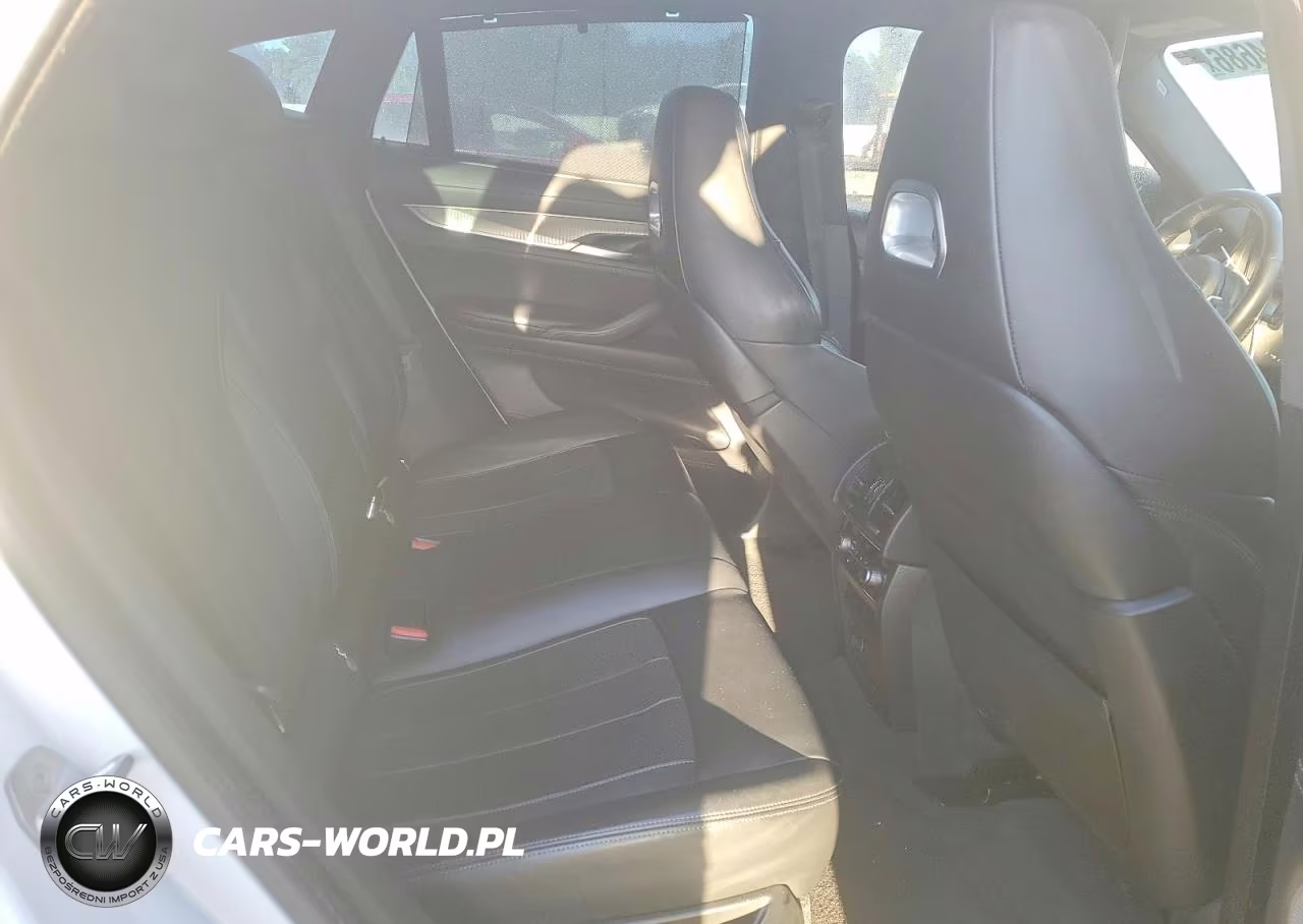2019 BMW X6 M VIN:5YMKW8C53K0Y74897 - 10