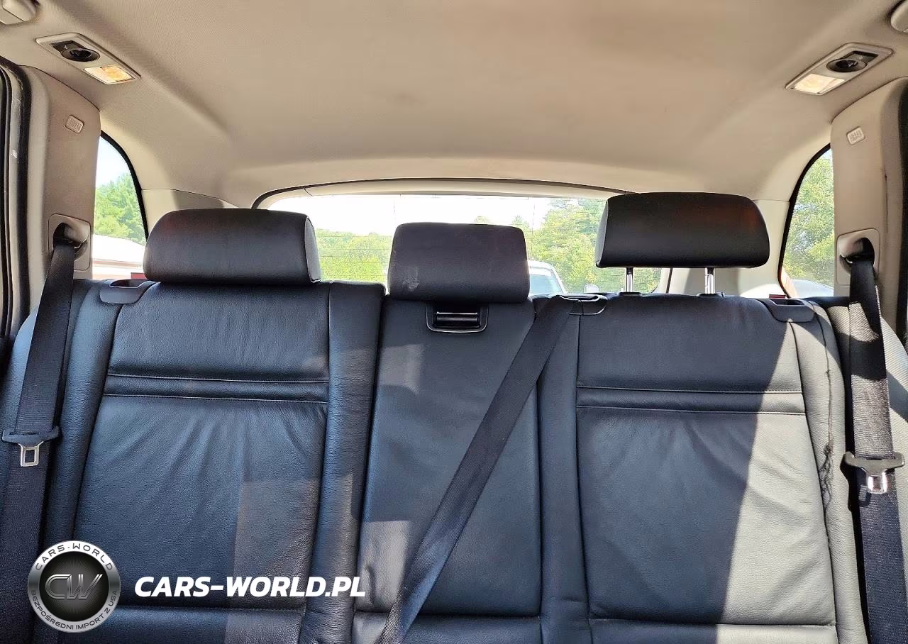 2010 BMW X5 xDrive30I VIN:5UXFE4C5XAL383342 - 10
