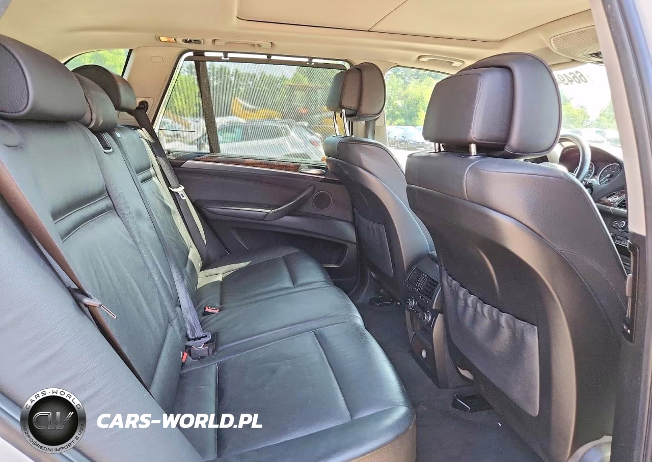 2010 BMW X5 xDrive30I VIN:5UXFE4C5XAL383342 - 11