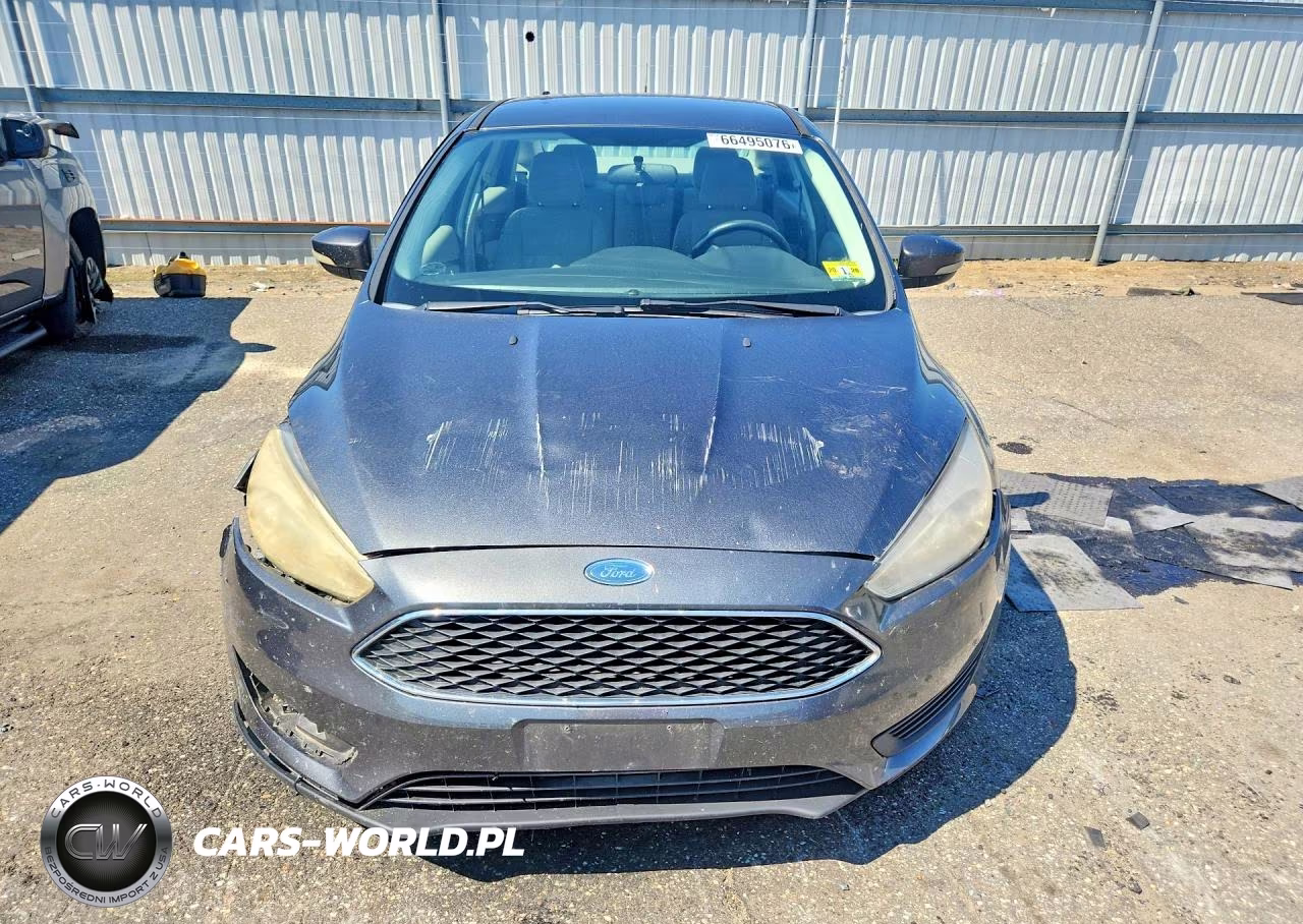 2016 Ford Focus Se VIN:1FADP3F20GL377417 - 5